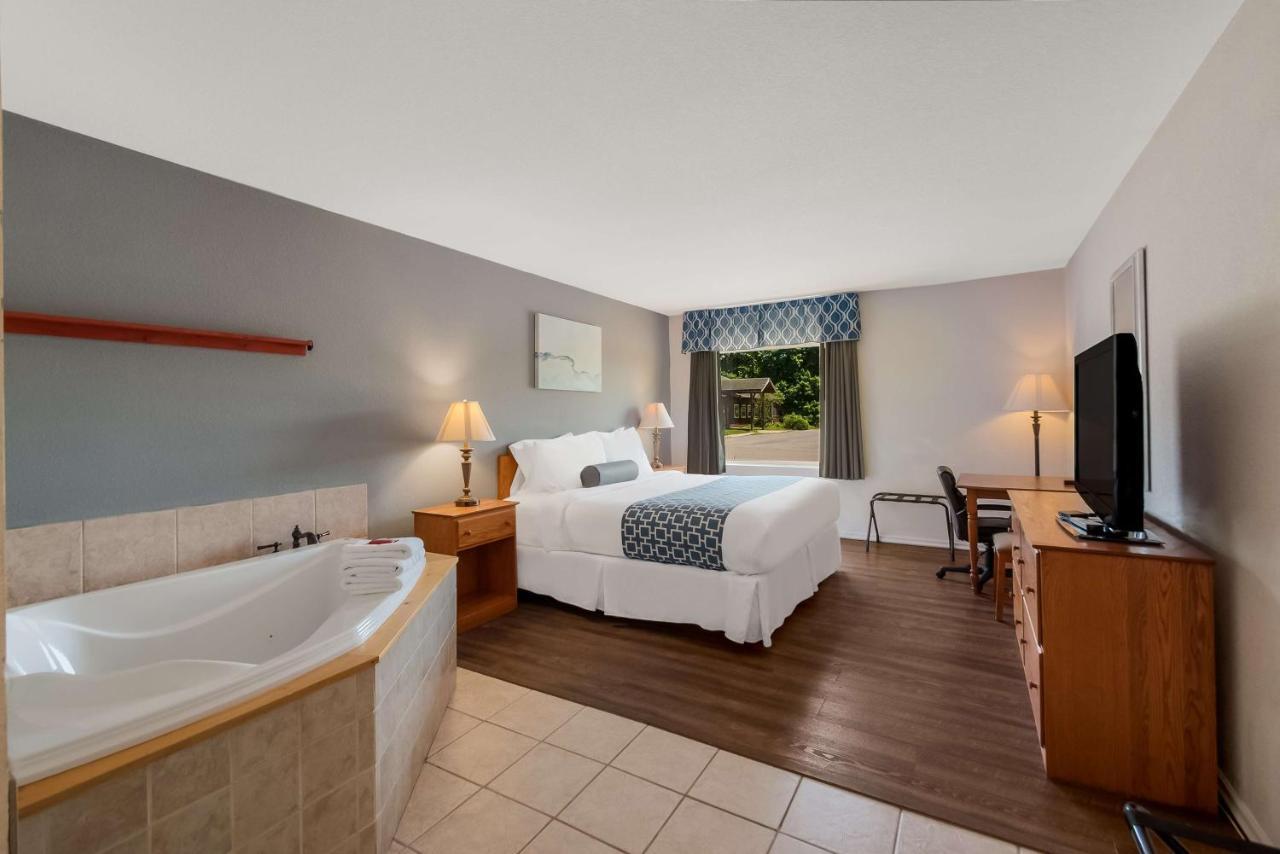 Surestay Plus Hotel By Best Western Berkeley Springs Exteriér fotografie