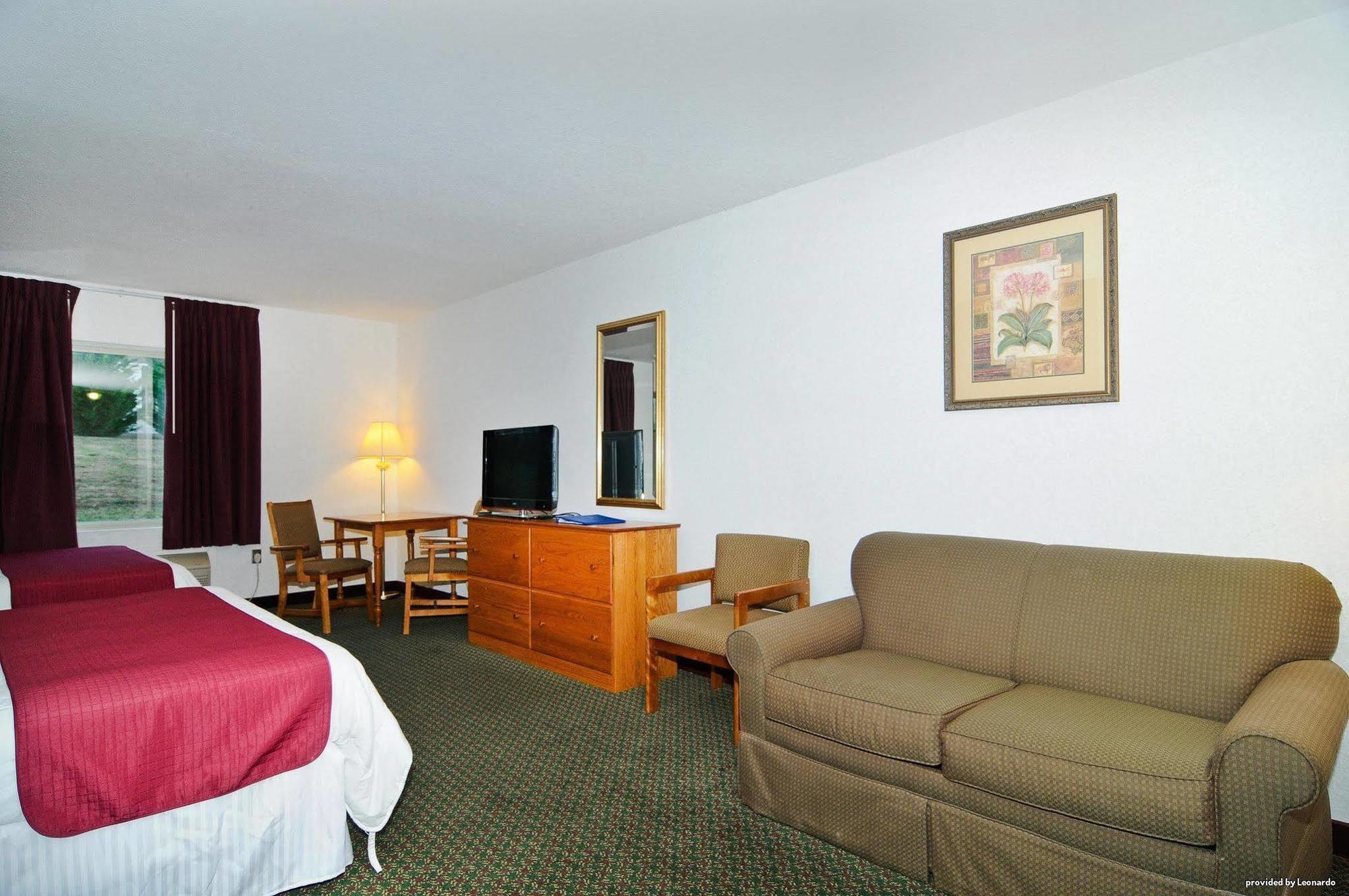 Surestay Plus Hotel By Best Western Berkeley Springs Pokoj fotografie