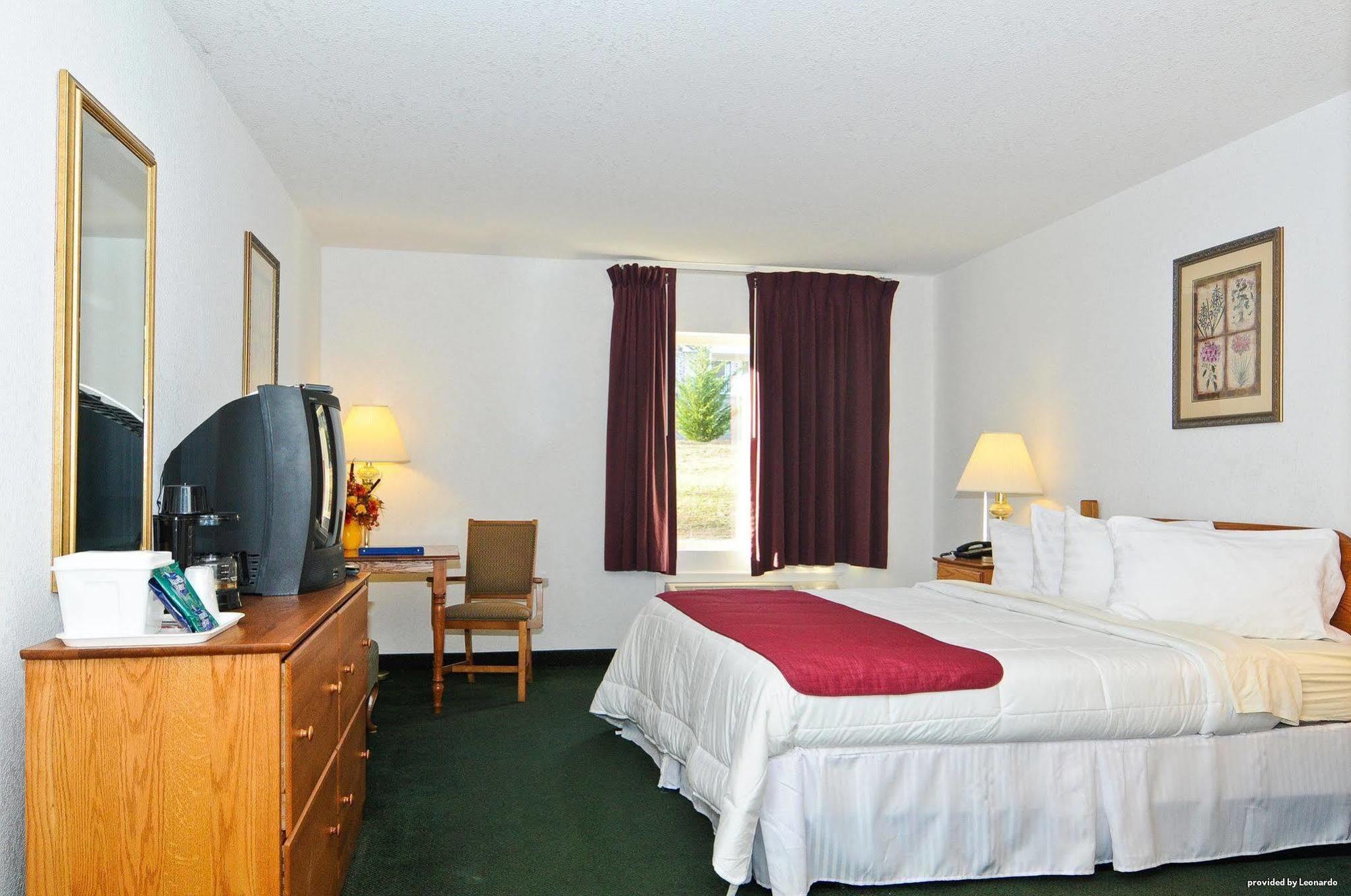 Surestay Plus Hotel By Best Western Berkeley Springs Pokoj fotografie