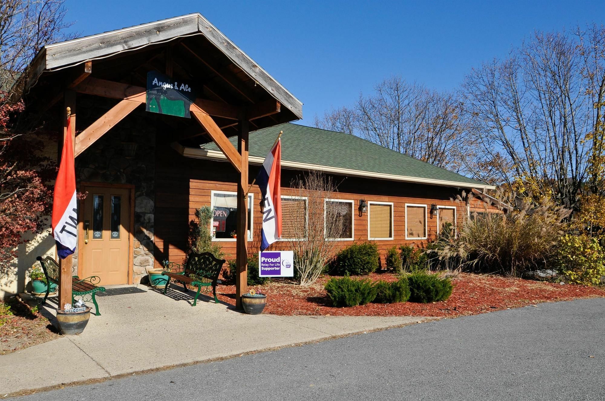 Surestay Plus Hotel By Best Western Berkeley Springs Restaurace fotografie
